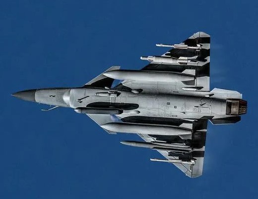 装备系列（1）我国空军中流砥柱：歼-10
