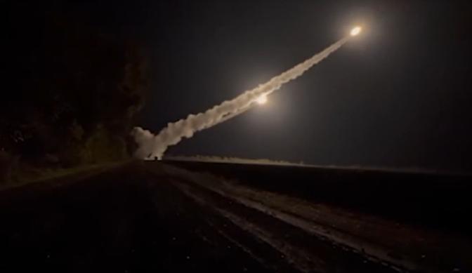【聚焦俄乌战争】美国援助乌克兰20套陆军战术导弹，该装备有何玄机？