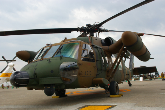 UH-60“黑鹰”，全优的通用直升机